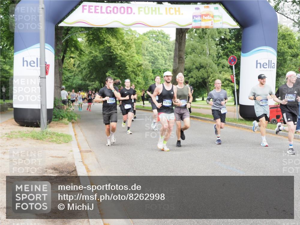 29.06.2025 - hella hamburg halbmarathon MichiJ http://msf.ph/oto/8262998 29.06.2025 10:30:10 Zwischen KM18-KM19 1570, 1700, 4823, 6550, 6721, 7035, 7116, 7432, 9547, 11417, 15247, 15521, 15623, 17177, 18004, 18772 meine-sportfotos.de