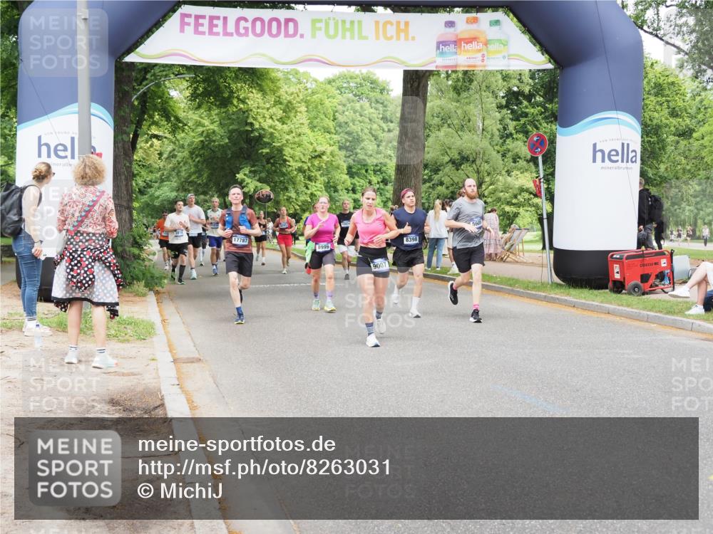 29.06.2025 - hella hamburg halbmarathon MichiJ http://msf.ph/oto/8263031 29.06.2025 10:54:09 Zwischen KM18-KM19 1729, 2628, 3062, 5605, 9007, 12912, 13042, 13732, 13857 meine-sportfotos.de