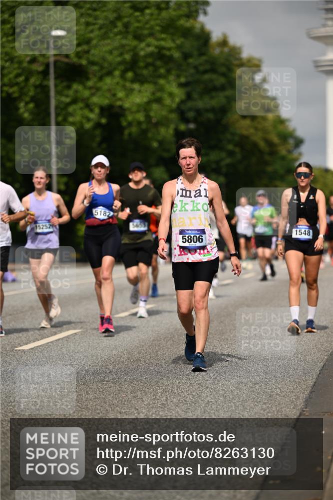 29.06.2025 - hella hamburg halbmarathon Dr. Thomas Lammeyer http://msf.ph/oto/8263130 29.06.2025 10:14:44 Kennedybrücke 1186, 1548, 1781, 2868, 4287, 5182, 5653, 5806, 8171, 8561, 8685, 9150, 9829, 10196, 11149 meine-sportfotos.de
