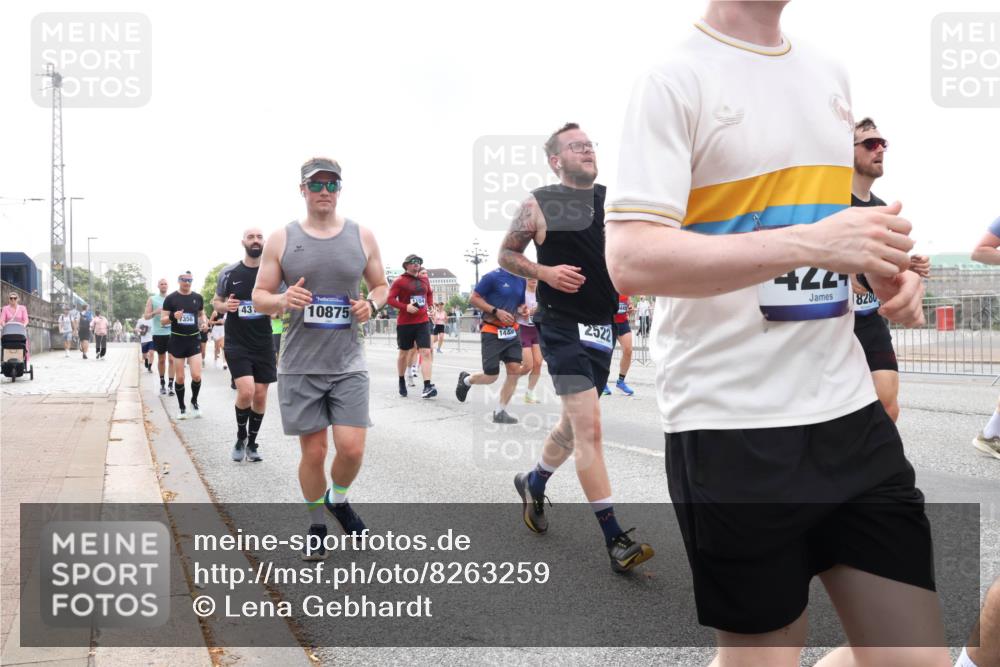 29.06.2025 - hella hamburg halbmarathon Lena Gebhardt http://msf.ph/oto/8263259 29.06.2025 10:46:05 Lombardsbrücke 1004, 1033, 1085, 1100, 1104, 1421, 1426, 1429, 1465, 1532, 1555, 1854, 1867, 1868, 1983, 2398, 2423, 2500, 2522, 2550, 2773, 2813, 2917, 2951, 2954, 2965, 3410, 4104, 4119, 4223, 4317, 4388, 4572, 5044, 5635, 5697, 5703, 5769, 5770, 5854, 5892, 6068, 6133, 6333, 6392, 6623, 7268, 7356, 7364, 7368, 7374, 7605, 7894, 7960, 7983, 8047, 8700, 9120, 9121, 9129, 9337, 9426, 9445, 10153, 10327, 10329, 10367, 10511, 11358, 11361, 11876, 11910, 12298, 12333, 12507, 12522 meine-sportfotos.de