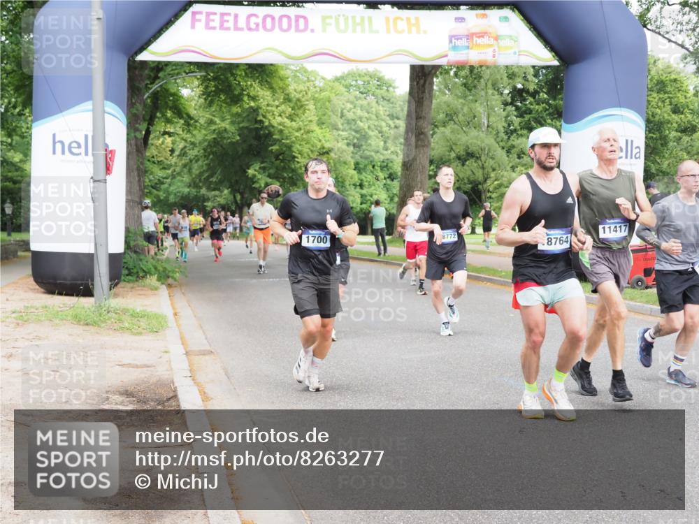 29.06.2025 - hella hamburg halbmarathon MichiJ http://msf.ph/oto/8263277 29.06.2025 10:30:11 Zwischen KM18-KM19 1441, 1570, 1700, 4823, 6550, 6721, 7035, 7116, 7432, 9547, 11417, 15247, 15521, 15623, 18004, 18772 meine-sportfotos.de