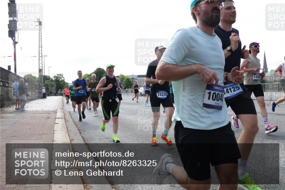 29.06.2025 - hella hamburg halbmarathon Lena Gebhardt http://msf.ph/oto/8263325 29.06.2025 09:57:10 Lombardsbrücke 1030, 1327, 1381, 1442, 1460, 1496, 1537, 1657, 1783, 1833, 2013, 2025, 2074, 2111, 2119, 2208, 2340, 2378, 2396, 2595, 2814, 2839, 2855, 2869, 2878, 3048, 3093, 3103, 3310, 3575, 3652, 3698, 3791, 4299, 4377, 4558, 4635, 4726, 4770, 4897, 5008, 5013, 5018, 5021, 5169, 5194, 5319, 5744, 5839, 6033, 6125, 6377, 6631, 6720, 6762, 6942, 7176, 7177, 7221, 7259, 7918, 8112, 8313, 8572, 8587, 8618, 8651, 8661, 8710, 8813, 8863, 8921, 8930, 9060, 9082, 9316, 9497, 10191 meine-sportfotos.de