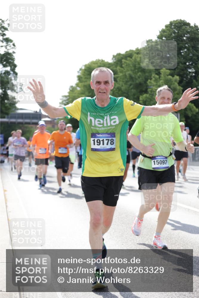 29.06.2025 - hella hamburg halbmarathon Jannik Wohlers http://msf.ph/oto/8263329 29.06.2025 09:59:38 Lombardsbrücke 1006, 1125, 1239, 1264, 1834, 1914, 2099, 2159, 2348, 2364, 2447, 2582, 2584, 2676, 2677, 2910, 3181, 3836, 4013, 4231, 4632, 4772, 4796, 5015, 5134, 5272, 5341, 6174, 6201, 6202, 6462, 6581, 6587, 6602, 6636, 6892, 7717, 7786, 7824, 8223, 8285, 8394, 8573, 8730, 9611, 10093, 10268, 10337, 10742, 10759, 10788, 11158, 11159, 11366, 11753, 11797, 11799, 12248, 12479, 12513, 13847, 13993, 14139, 14429, 14750, 14785, 15097, 15110, 15431, 16327, 17160, 17468, 17525 meine-sportfotos.de