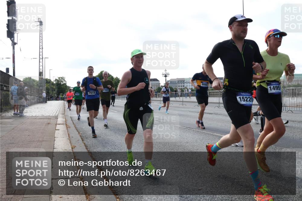 29.06.2025 - hella hamburg halbmarathon Lena Gebhardt http://msf.ph/oto/8263467 29.06.2025 09:57:10 Lombardsbrücke 1030, 1327, 1381, 1442, 1460, 1496, 1537, 1657, 1783, 1833, 2013, 2025, 2074, 2111, 2119, 2208, 2340, 2378, 2396, 2595, 2814, 2839, 2855, 2869, 2878, 3048, 3093, 3103, 3310, 3575, 3652, 3698, 3791, 4299, 4377, 4558, 4635, 4726, 4770, 4897, 5008, 5013, 5018, 5021, 5169, 5194, 5319, 5744, 5839, 6033, 6125, 6377, 6631, 6720, 6762, 6942, 7176, 7177, 7221, 7259, 7918, 8112, 8313, 8572, 8587, 8618, 8651, 8661, 8710, 8813, 8863, 8921, 8930, 9060, 9082, 9316, 9497, 10191 meine-sportfotos.de