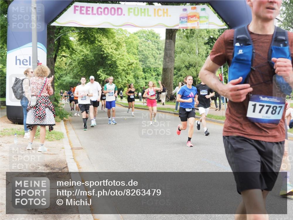29.06.2025 - hella hamburg halbmarathon MichiJ http://msf.ph/oto/8263479 29.06.2025 10:54:12 Zwischen KM18-KM19 2628, 5605, 8398, 8999, 9007, 10196, 10834, 13042, 15834, 15922, 15993, 17787 meine-sportfotos.de