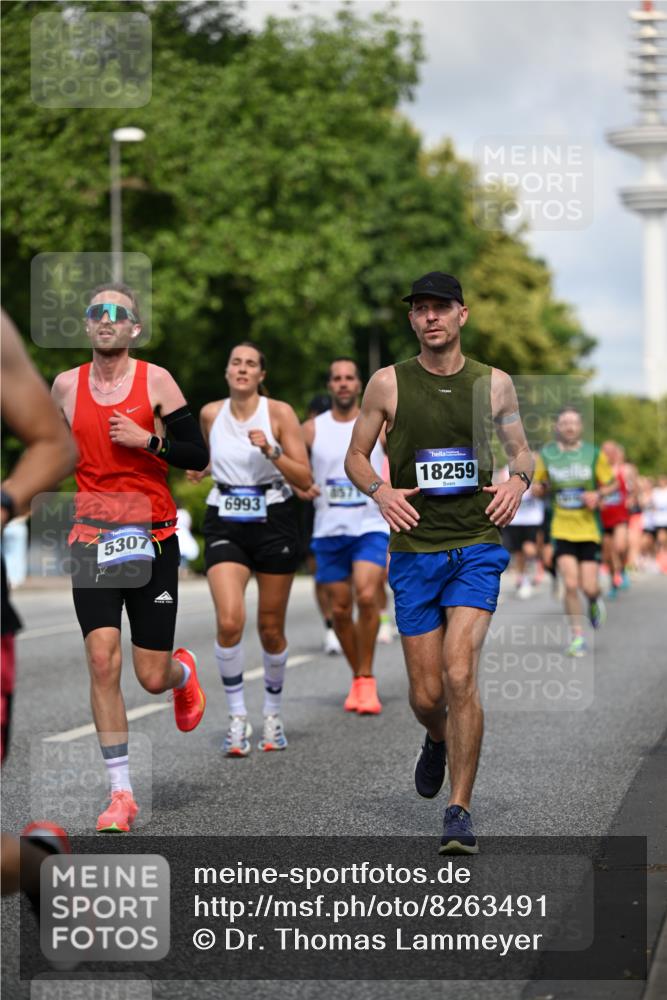 29.06.2025 - hella hamburg halbmarathon Dr. Thomas Lammeyer http://msf.ph/oto/8263491 29.06.2025 09:52:10 Kennedybrücke 1042, 1290, 1505, 1571, 1710, 2262, 2399, 3480, 3547, 4062, 4359, 4381, 5003, 5307, 5554, 5709, 6993, 7152, 7154, 7482, 8002, 8121, 8571, 8933, 9403, 9643, 10190, 10738, 10852, 10877 meine-sportfotos.de
