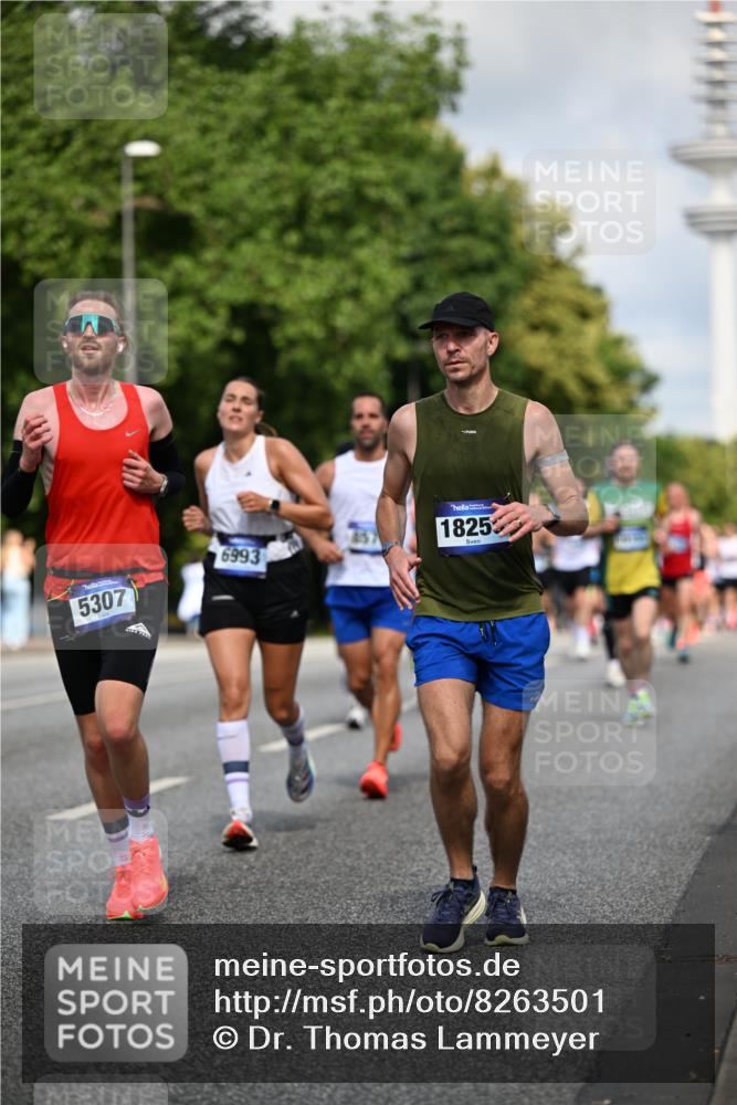 29.06.2025 - hella hamburg halbmarathon Dr. Thomas Lammeyer http://msf.ph/oto/8263501 29.06.2025 09:52:10 Kennedybrücke 1042, 1290, 1505, 1571, 1710, 2262, 2399, 3480, 3547, 4062, 4359, 4381, 5003, 5307, 5554, 5709, 6993, 7152, 7154, 7482, 8002, 8121, 8571, 8933, 9403, 9643, 10190, 10738, 10852, 10877 meine-sportfotos.de