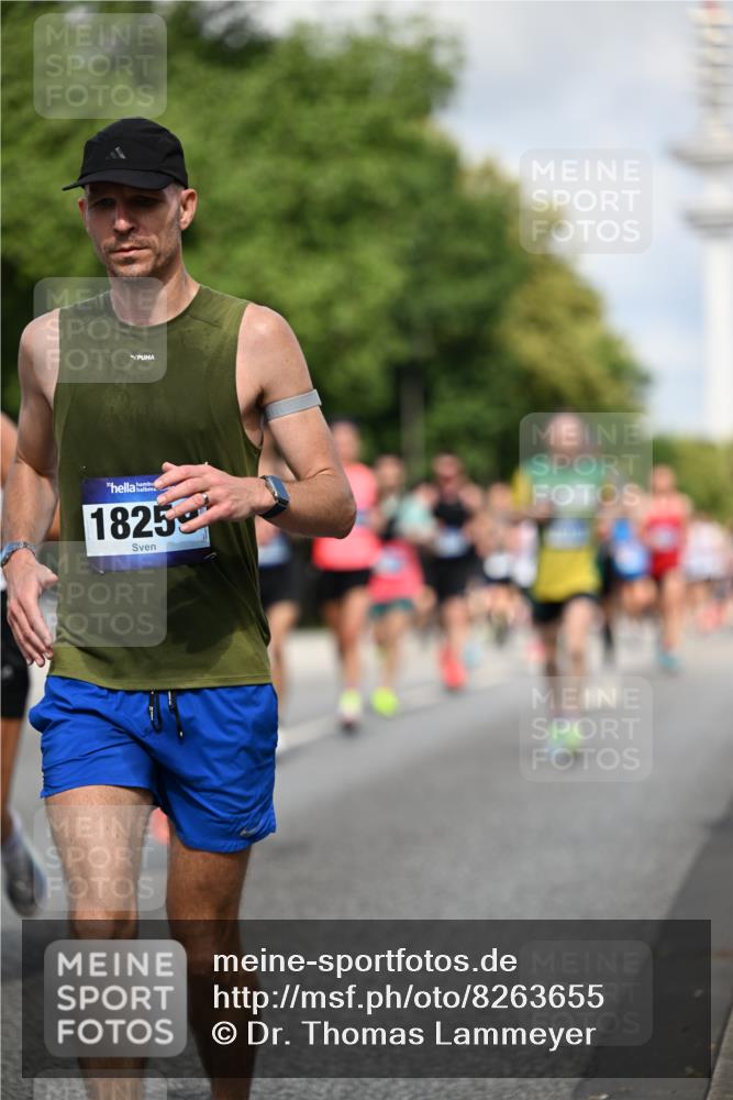 29.06.2025 - hella hamburg halbmarathon Dr. Thomas Lammeyer http://msf.ph/oto/8263655 29.06.2025 09:52:11 Kennedybrücke 1042, 1290, 1505, 1571, 1710, 2262, 2399, 3480, 3547, 4062, 4359, 4381, 5003, 5307, 5554, 5709, 6993, 7152, 7154, 7310, 7482, 8002, 8121, 8571, 8933, 9403, 9643, 10190, 10451, 10738, 10852, 10877 meine-sportfotos.de