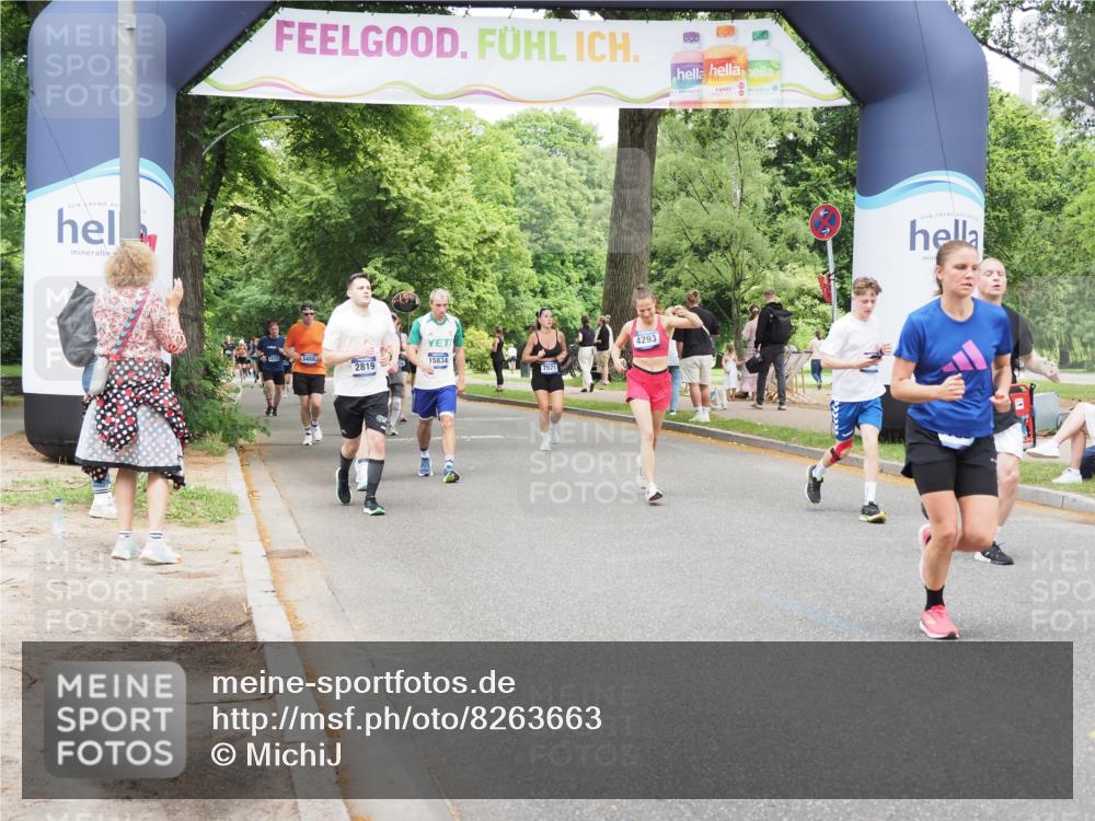 29.06.2025 - hella hamburg halbmarathon MichiJ http://msf.ph/oto/8263663 29.06.2025 10:54:14 Zwischen KM18-KM19 2628, 4293, 5605, 8398, 8999, 9007, 10196, 10834, 15834, 15922, 15993, 17787 meine-sportfotos.de
