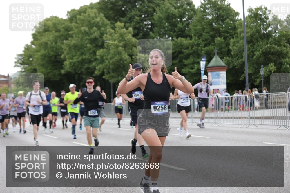 29.06.2025 - hella hamburg halbmarathon Jannik Wohlers http://msf.ph/oto/8263668 29.06.2025 10:33:07 Lombardsbrücke 1995, 2342, 2776, 3170, 3341, 3812, 4164, 4361, 4433, 4449, 5075, 5569, 6109, 6854, 6999, 7653, 7705, 8021, 8157, 8282, 8891, 9234, 9258, 9438, 9591, 9592, 9750, 9780, 9799, 11453, 11546, 11676, 11811, 11827, 11928, 12237, 12238, 12855, 13375, 13601, 14098, 14451, 15044, 15072, 15367 meine-sportfotos.de