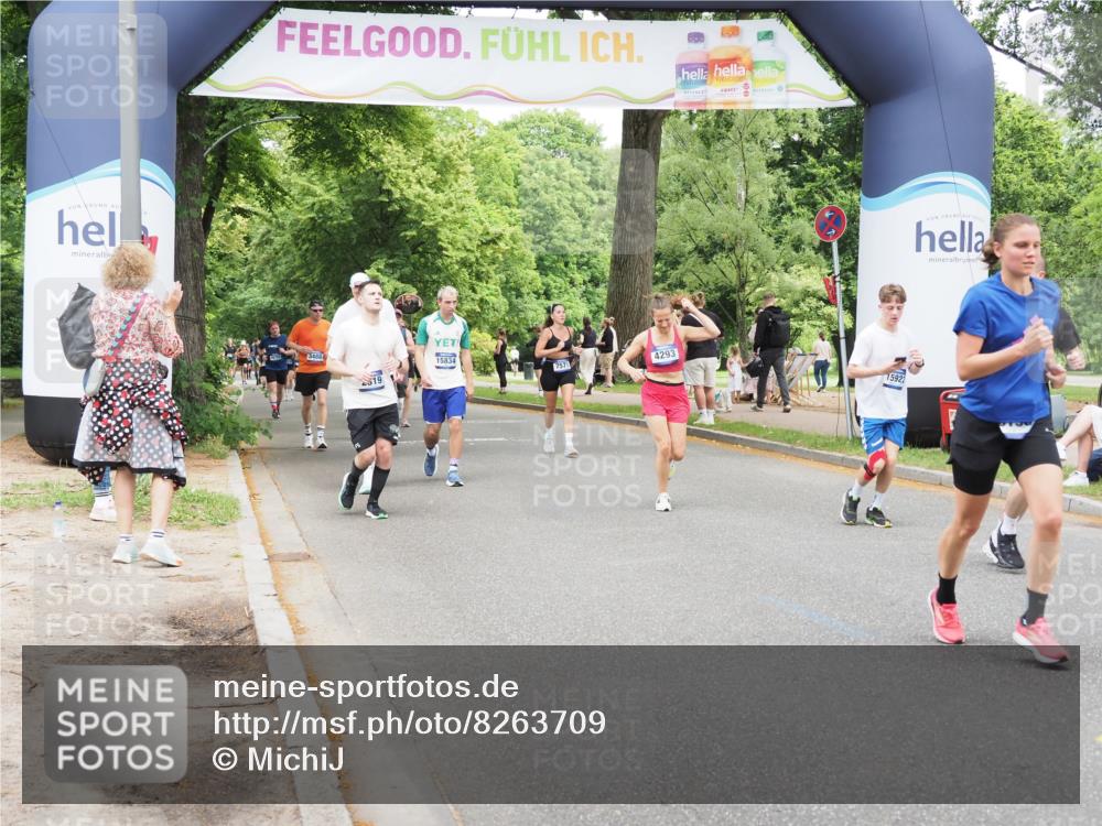 29.06.2025 - hella hamburg halbmarathon MichiJ http://msf.ph/oto/8263709 29.06.2025 10:54:14 Zwischen KM18-KM19 2628, 4293, 5605, 8398, 8999, 9007, 10196, 10834, 15834, 15922, 15993, 17787 meine-sportfotos.de