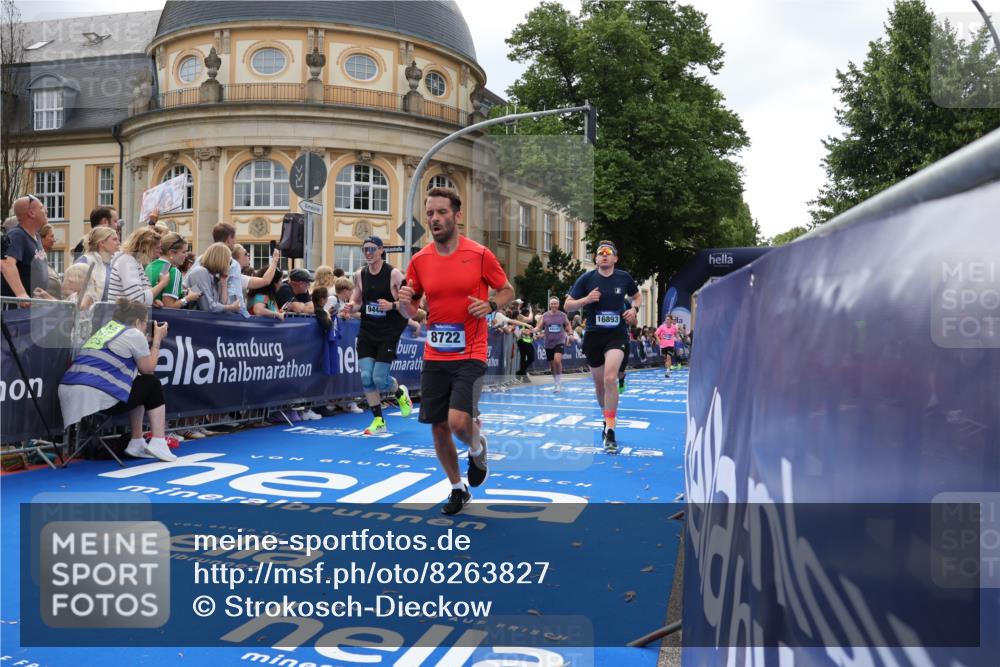 29.06.2025 - hella hamburg halbmarathon Strokosch-Dieckow http://msf.ph/oto/8263827 29.06.2025 10:44:18 Ziel 1220, 1413, 1415, 1902, 4310, 4691, 5275, 5884, 7005, 7191, 8722, 9444, 12159, 12327, 12528, 14686, 14687, 15225, 15280, 16301, 16316, 16547, 16803, 16893, 18691, 18806 meine-sportfotos.de