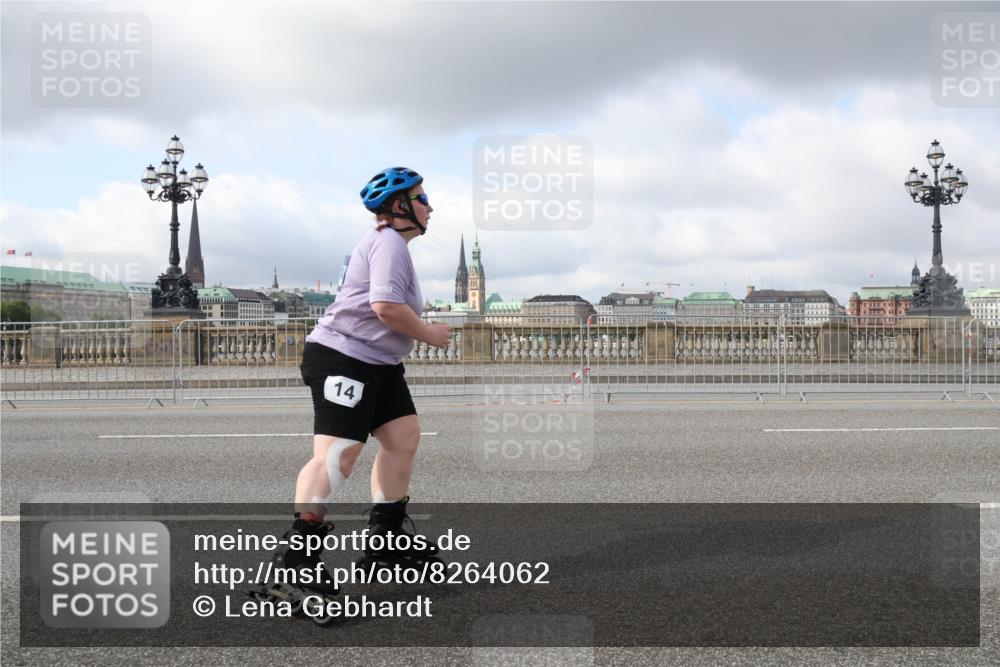 29.06.2025 - hella hamburg halbmarathon Lena Gebhardt http://msf.ph/oto/8264062 29.06.2025 09:04:20 Lombardsbrücke  meine-sportfotos.de