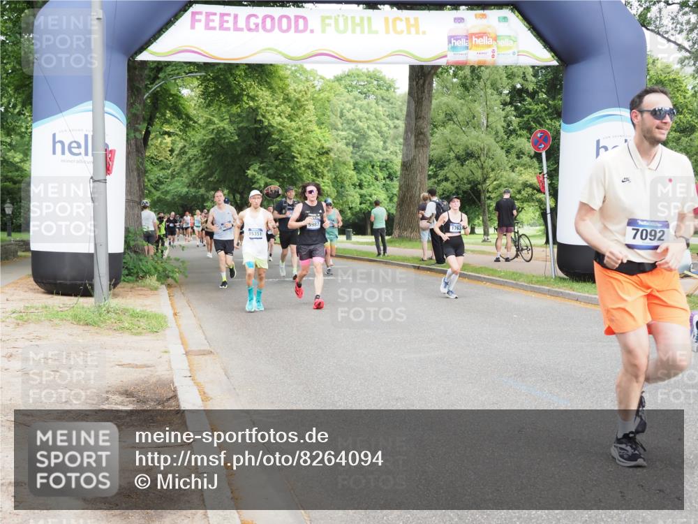 29.06.2025 - hella hamburg halbmarathon MichiJ http://msf.ph/oto/8264094 29.06.2025 10:30:16 Zwischen KM18-KM19 1441, 1570, 1700, 4823, 5987, 6550, 7035, 7092, 7432, 10415, 11417, 13725, 13876, 15247, 15351, 18772, 19046 meine-sportfotos.de