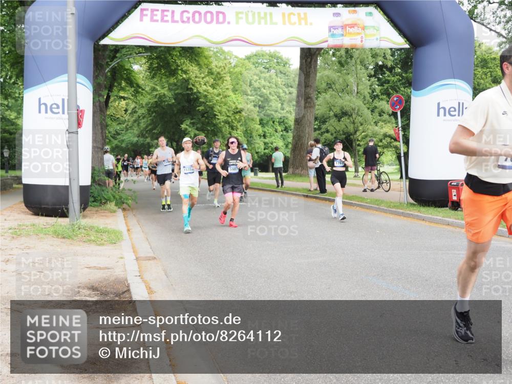 29.06.2025 - hella hamburg halbmarathon MichiJ http://msf.ph/oto/8264112 29.06.2025 10:30:16 Zwischen KM18-KM19 1441, 1570, 1700, 4823, 5987, 6550, 7035, 7092, 7432, 10415, 11417, 13725, 13876, 15247, 15351, 18772, 19046 meine-sportfotos.de
