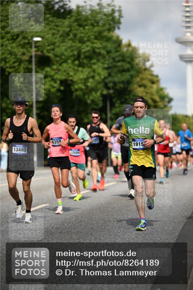 29.06.2025 - hella hamburg halbmarathon Dr. Thomas Lammeyer http://msf.ph/oto/8264189 29.06.2025 09:52:13 Kennedybrücke 1042, 1290, 1571, 2262, 2399, 3480, 3547, 4062, 4359, 4381, 5003, 5307, 5709, 6993, 7152, 7154, 7310, 7482, 8002, 8121, 8571, 8933, 9403, 9643, 10190, 10451, 10738, 10877, 11106 meine-sportfotos.de
