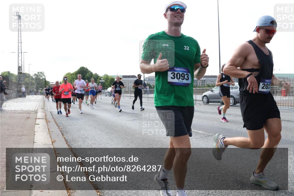 29.06.2025 - hella hamburg halbmarathon Lena Gebhardt http://msf.ph/oto/8264287 29.06.2025 09:57:14 Lombardsbrücke 1030, 1086, 1327, 1381, 1442, 1537, 1657, 1783, 2025, 2074, 2111, 2119, 2252, 2340, 2396, 2595, 2814, 2839, 2855, 2869, 2878, 3048, 3093, 3096, 3103, 3310, 3575, 3652, 3698, 3791, 4299, 4377, 4558, 4635, 4726, 4770, 4897, 4986, 5008, 5013, 5018, 5021, 5024, 5169, 5194, 5319, 5633, 5744, 6033, 6125, 6377, 6631, 6720, 6762, 6795, 6942, 7176, 7177, 7221, 7259, 7397, 7742, 7918, 8112, 8313, 8572, 8651, 8661, 8710, 8813, 8863, 8930, 9060, 9082, 9316, 9497, 10191 meine-sportfotos.de