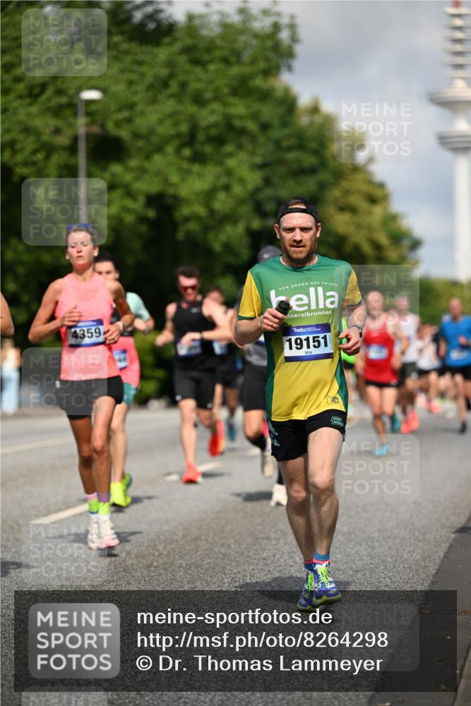 29.06.2025 - hella hamburg halbmarathon Dr. Thomas Lammeyer http://msf.ph/oto/8264298 29.06.2025 09:52:14 Kennedybrücke 1042, 1290, 1571, 2262, 2399, 3480, 3547, 4062, 4359, 4381, 5003, 5307, 6993, 7152, 7154, 7310, 7482, 8002, 8121, 8571, 8933, 9403, 9643, 10190, 10451, 10738, 10877, 11106 meine-sportfotos.de