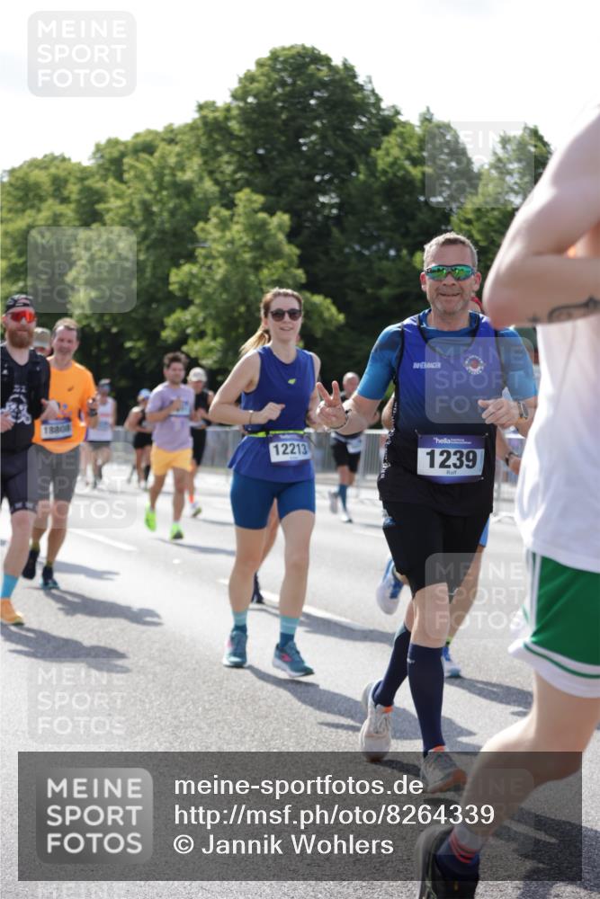 29.06.2025 - hella hamburg halbmarathon Jannik Wohlers http://msf.ph/oto/8264339 29.06.2025 09:59:46 Lombardsbrücke 1006, 1125, 1180, 1239, 1264, 2099, 2159, 2447, 2582, 2584, 2677, 2730, 3177, 3181, 3861, 3898, 4013, 4231, 4632, 4796, 5272, 5341, 5728, 6082, 6084, 6104, 6260, 6462, 6581, 6636, 6891, 6892, 7159, 7717, 7786, 7824, 8394, 8531, 8573, 8730, 10044, 10268, 10534, 10582, 10742, 10759, 10766, 10788, 11083, 11158, 11159, 11846, 11992, 12213, 12248, 12513, 12774, 13847, 13993, 14139, 14429, 14750, 14785, 15097, 15431, 16327, 17468, 17525 meine-sportfotos.de
