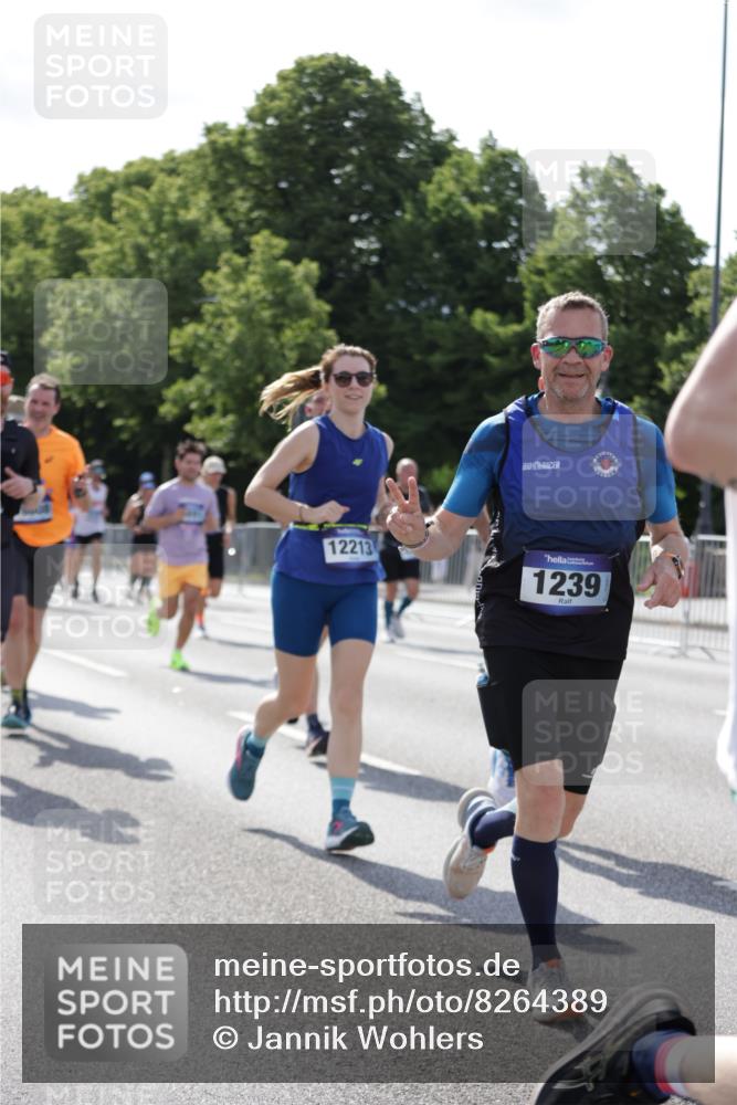 29.06.2025 - hella hamburg halbmarathon Jannik Wohlers http://msf.ph/oto/8264389 29.06.2025 09:59:47 Lombardsbrücke 1006, 1125, 1180, 1239, 1264, 1526, 2099, 2159, 2447, 2582, 2584, 2677, 2730, 3177, 3181, 3861, 3898, 4013, 4231, 4632, 4796, 5272, 5341, 5728, 6082, 6084, 6104, 6260, 6462, 6581, 6636, 6891, 6892, 7159, 7717, 7786, 7824, 8394, 8531, 8573, 8730, 10044, 10268, 10534, 10582, 10742, 10759, 10766, 10788, 11083, 11158, 11159, 11846, 11992, 12213, 12248, 12513, 12774, 13847, 13993, 14139, 14429, 14750, 15097, 15431, 16327, 17468, 17525 meine-sportfotos.de