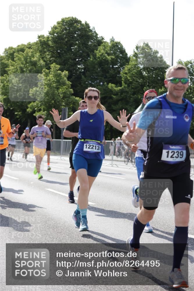 29.06.2025 - hella hamburg halbmarathon Jannik Wohlers http://msf.ph/oto/8264495 29.06.2025 09:59:47 Lombardsbrücke 1006, 1125, 1180, 1239, 1264, 1526, 2099, 2159, 2447, 2582, 2584, 2677, 2730, 3177, 3181, 3861, 3898, 4013, 4231, 4632, 4796, 5272, 5341, 5728, 6082, 6084, 6104, 6260, 6462, 6581, 6636, 6891, 6892, 7159, 7717, 7786, 7824, 8394, 8531, 8573, 8730, 10044, 10268, 10534, 10582, 10742, 10759, 10766, 10788, 11083, 11158, 11159, 11846, 11992, 12213, 12248, 12513, 12774, 13847, 13993, 14139, 14429, 14750, 15097, 15431, 16327, 17468, 17525 meine-sportfotos.de