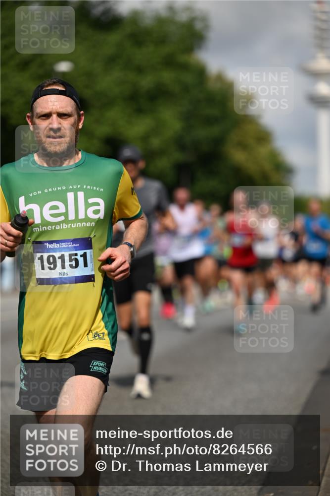 29.06.2025 - hella hamburg halbmarathon Dr. Thomas Lammeyer http://msf.ph/oto/8264566 29.06.2025 09:52:15 Kennedybrücke 1042, 1290, 1571, 2262, 2399, 3480, 3547, 4062, 4359, 4381, 5003, 5307, 6993, 7152, 7154, 7310, 7482, 8002, 8121, 8571, 9403, 9640, 9643, 10190, 10451, 10738, 10877, 11106 meine-sportfotos.de