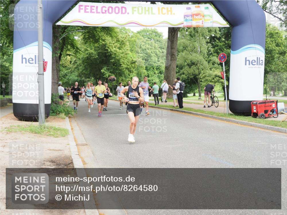 29.06.2025 - hella hamburg halbmarathon MichiJ http://msf.ph/oto/8264580 29.06.2025 10:30:24 Zwischen KM18-KM19 1209, 1256, 1763, 5987, 6593, 9365, 13196, 13714, 14346, 14484, 15351, 17882 meine-sportfotos.de