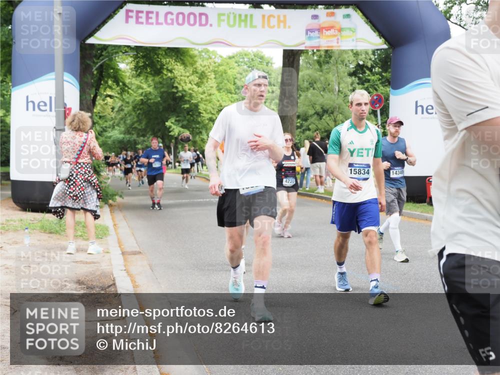 29.06.2025 - hella hamburg halbmarathon MichiJ http://msf.ph/oto/8264613 29.06.2025 10:54:19 Zwischen KM18-KM19 2819, 3488, 4220, 4293, 7571, 8999, 10196, 10834, 14340, 15834, 15922, 15993 meine-sportfotos.de