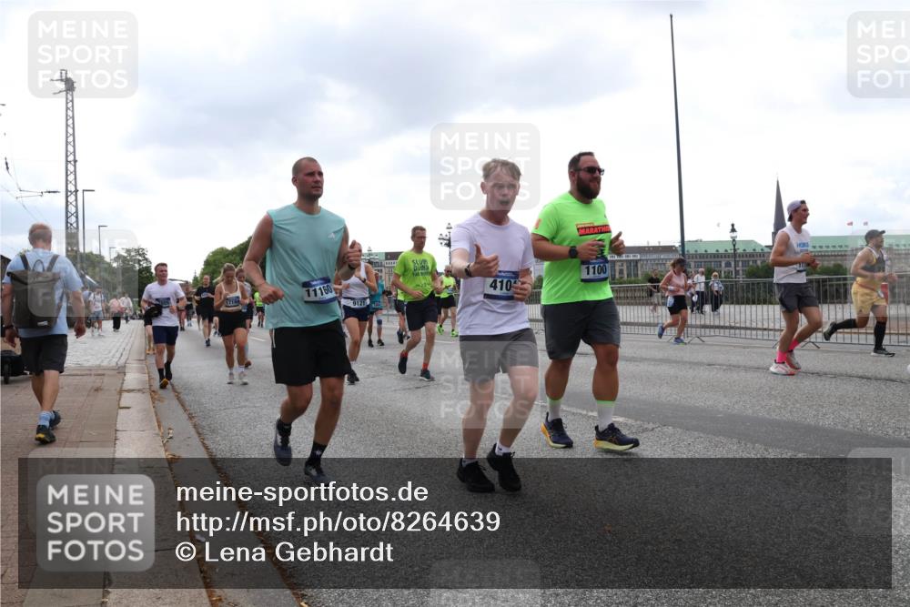 29.06.2025 - hella hamburg halbmarathon Lena Gebhardt http://msf.ph/oto/8264639 29.06.2025 10:46:10 Lombardsbrücke 1004, 1100, 1104, 1421, 1426, 1429, 1465, 1532, 1555, 1608, 1854, 1867, 1868, 1983, 2398, 2423, 2500, 2522, 2773, 2813, 2917, 2951, 2954, 2965, 3410, 4104, 4119, 4223, 4317, 4388, 4448, 4572, 5044, 5635, 5697, 5703, 5769, 5770, 5854, 5892, 6068, 6133, 6333, 6392, 6623, 7268, 7356, 7364, 7368, 7374, 7605, 7894, 7960, 7983, 8047, 8700, 9120, 9121, 9129, 9337, 9426, 9445, 10153, 10327, 10329, 10367, 10511, 11358, 11361, 11876, 11910, 12298, 12333, 12507, 12522 meine-sportfotos.de