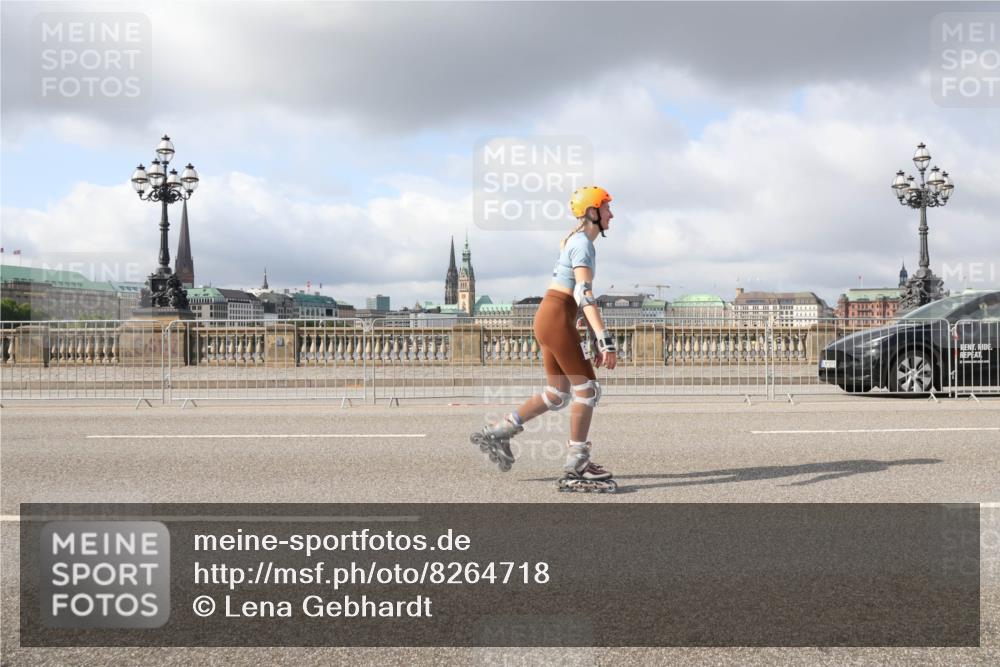 29.06.2025 - hella hamburg halbmarathon Lena Gebhardt http://msf.ph/oto/8264718 29.06.2025 09:04:33 Lombardsbrücke  meine-sportfotos.de