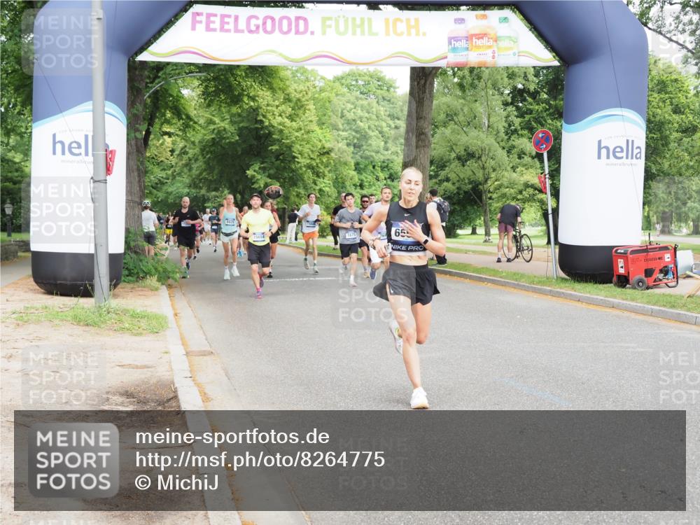 29.06.2025 - hella hamburg halbmarathon MichiJ http://msf.ph/oto/8264775 29.06.2025 10:30:25 Zwischen KM18-KM19 1209, 1256, 1763, 6593, 7693, 9365, 13196, 13714, 14346, 14484, 15654, 17882 meine-sportfotos.de