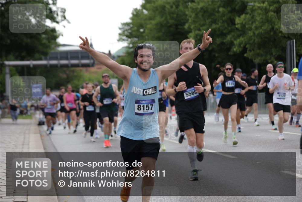 29.06.2025 - hella hamburg halbmarathon Jannik Wohlers http://msf.ph/oto/8264811 29.06.2025 10:33:17 Lombardsbrücke 1189, 1275, 1896, 2342, 2776, 3170, 3560, 4361, 4433, 4449, 4696, 4942, 5075, 5096, 5141, 5557, 5566, 5569, 5821, 5822, 5887, 6109, 6515, 6516, 6854, 6956, 6999, 7653, 8021, 8157, 8282, 8891, 9234, 9258, 9438, 9799, 9995, 10561, 11237, 11338, 11453, 11546, 11676, 11811, 11827, 11928, 12237, 12238, 12652, 12835, 12855, 13375, 13535, 13601, 13741, 13853, 14032, 14098, 14451, 15044, 15072, 15367 meine-sportfotos.de