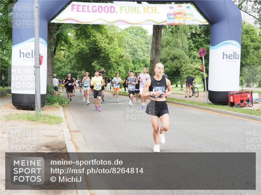 29.06.2025 - hella hamburg halbmarathon MichiJ http://msf.ph/oto/8264814 29.06.2025 10:30:25 Zwischen KM18-KM19 1209, 1256, 1763, 6593, 7693, 9365, 13196, 13714, 14346, 14484, 15654, 17882 meine-sportfotos.de