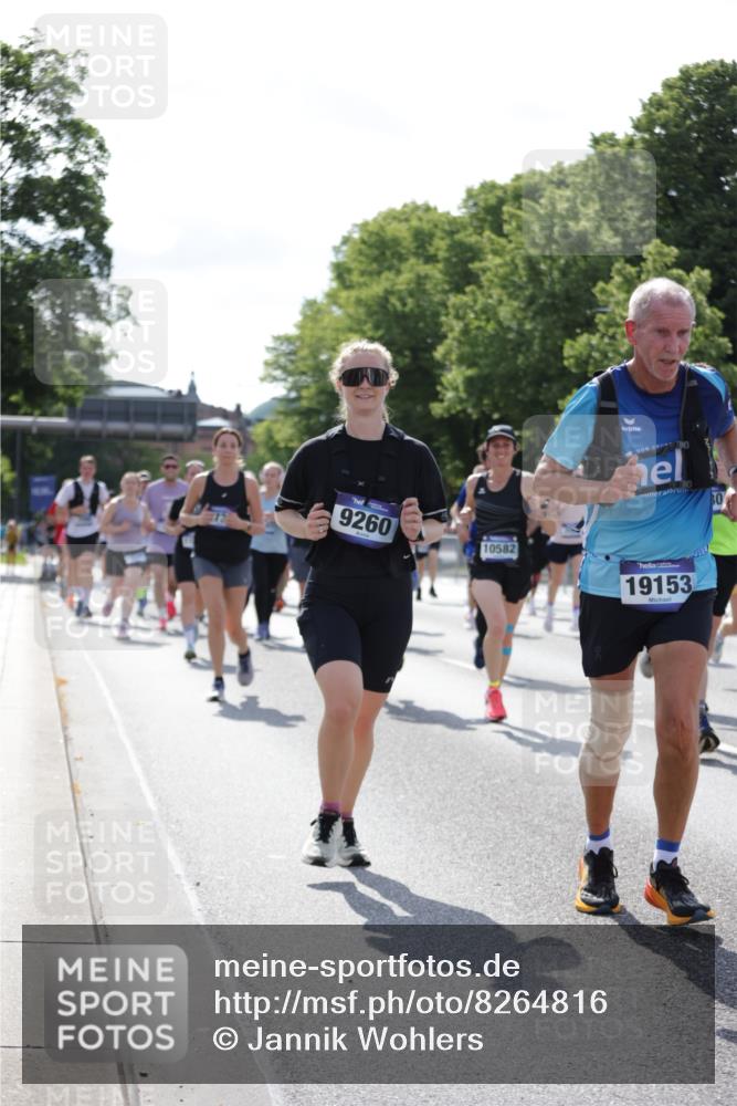 29.06.2025 - hella hamburg halbmarathon Jannik Wohlers http://msf.ph/oto/8264816 29.06.2025 09:59:51 Lombardsbrücke 1019, 1180, 1239, 1264, 1526, 2027, 2086, 2099, 2159, 2346, 2447, 2582, 2584, 2606, 2652, 2730, 3177, 3181, 3319, 3861, 3898, 4594, 4632, 4796, 4813, 5272, 5728, 6082, 6084, 6104, 6220, 6260, 6470, 6581, 6636, 6891, 6892, 7159, 7717, 7786, 7824, 8394, 8531, 10044, 10268, 10534, 10582, 10742, 10759, 10766, 10788, 10797, 11083, 11158, 11159, 11324, 11846, 11960, 11992, 12213, 12248, 12513, 12646, 12773, 12774, 13234, 13236, 13512, 13847, 13993, 14429, 14750, 15097 meine-sportfotos.de
