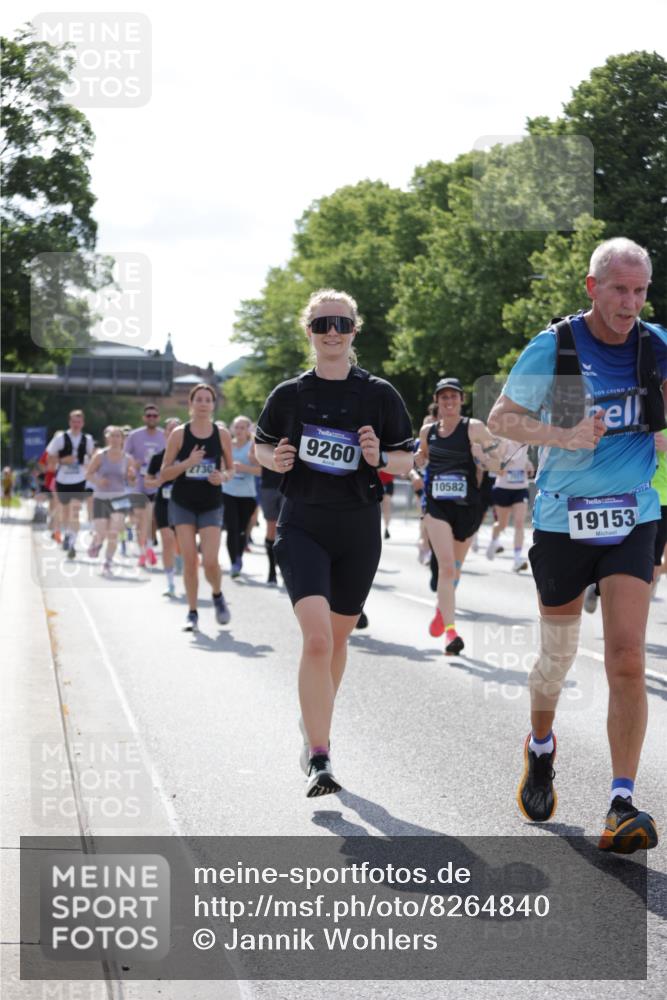 29.06.2025 - hella hamburg halbmarathon Jannik Wohlers http://msf.ph/oto/8264840 29.06.2025 09:59:51 Lombardsbrücke 1019, 1180, 1239, 1264, 1526, 2027, 2086, 2099, 2159, 2346, 2447, 2582, 2584, 2606, 2652, 2730, 3177, 3181, 3319, 3861, 3898, 4594, 4632, 4796, 4813, 5272, 5728, 6082, 6084, 6104, 6220, 6260, 6470, 6581, 6636, 6891, 6892, 7159, 7717, 7786, 7824, 8394, 8531, 10044, 10268, 10534, 10582, 10742, 10759, 10766, 10788, 10797, 11083, 11158, 11159, 11324, 11846, 11960, 11992, 12213, 12248, 12513, 12646, 12773, 12774, 13234, 13236, 13512, 13847, 13993, 14429, 14750, 15097 meine-sportfotos.de