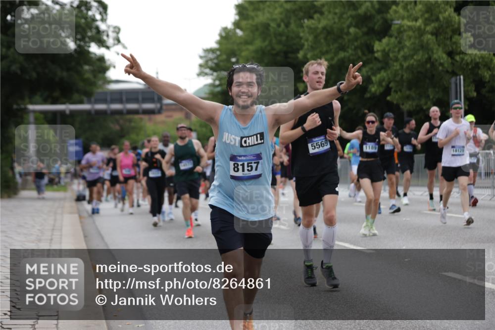 29.06.2025 - hella hamburg halbmarathon Jannik Wohlers http://msf.ph/oto/8264861 29.06.2025 10:33:17 Lombardsbrücke 1189, 1275, 1896, 2342, 2776, 3170, 3560, 4361, 4433, 4449, 4696, 4942, 5075, 5096, 5141, 5557, 5566, 5569, 5821, 5822, 5887, 6109, 6515, 6516, 6854, 6956, 6999, 7653, 8021, 8157, 8282, 8891, 9234, 9258, 9438, 9799, 9995, 10561, 11237, 11338, 11453, 11546, 11676, 11811, 11827, 11928, 12237, 12238, 12652, 12835, 12855, 13375, 13535, 13601, 13741, 13853, 14032, 14098, 14451, 15044, 15072, 15367 meine-sportfotos.de