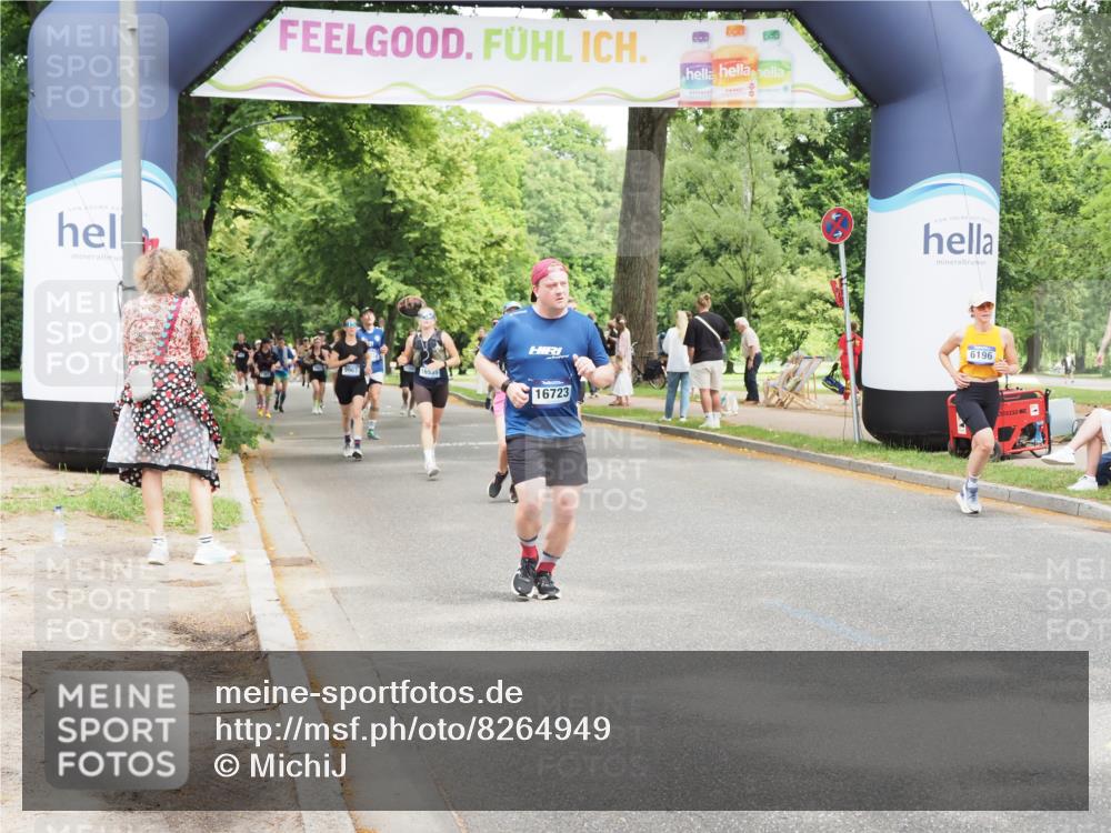 29.06.2025 - hella hamburg halbmarathon MichiJ http://msf.ph/oto/8264949 29.06.2025 10:54:23 Zwischen KM18-KM19 2819, 3488, 4220, 6196, 7571, 14203, 14340, 16539, 16723 meine-sportfotos.de