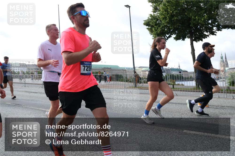 29.06.2025 - hella hamburg halbmarathon Lena Gebhardt http://msf.ph/oto/8264971 29.06.2025 09:57:17 Lombardsbrücke 1030, 1086, 1193, 1327, 1381, 1422, 1442, 1537, 1657, 1783, 2025, 2074, 2111, 2119, 2252, 2340, 2396, 2444, 2595, 2814, 2839, 2855, 2869, 2878, 3048, 3093, 3096, 3103, 3575, 3698, 3791, 4261, 4299, 4558, 4726, 4770, 4897, 4986, 5008, 5013, 5018, 5021, 5024, 5319, 5633, 5744, 5820, 5907, 6033, 6125, 6377, 6631, 6720, 6762, 6795, 6942, 7176, 7177, 7221, 7259, 7397, 7742, 7918, 7930, 7932, 8112, 8313, 8572, 8651, 8661, 8710, 8813, 8930, 9060, 9082, 9316, 9497, 10191 meine-sportfotos.de