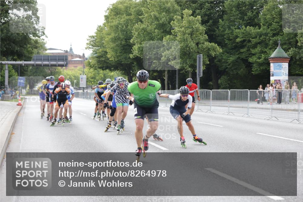 29.06.2025 - hella hamburg halbmarathon Jannik Wohlers http://msf.ph/oto/8264978 29.06.2025 08:50:42 Lombardsbrücke  meine-sportfotos.de