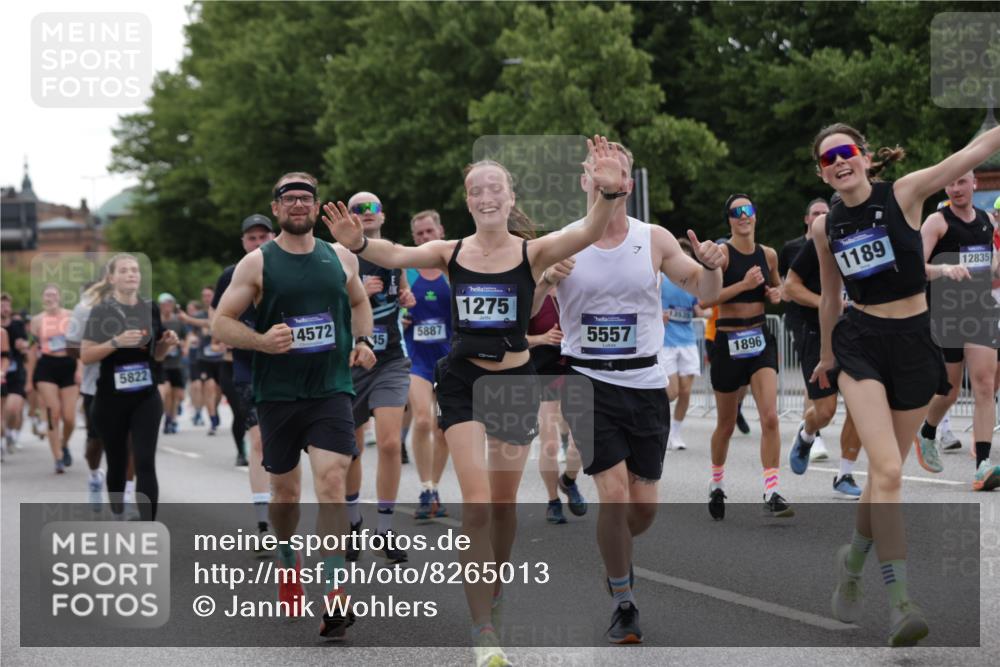 29.06.2025 - hella hamburg halbmarathon Jannik Wohlers http://msf.ph/oto/8265013 29.06.2025 10:33:20 Lombardsbrücke 1189, 1275, 1896, 2342, 2776, 3170, 3264, 3560, 4361, 4433, 4449, 4696, 4942, 5075, 5096, 5141, 5557, 5566, 5569, 5821, 5822, 5887, 6109, 6515, 6516, 6854, 6956, 6999, 7027, 7565, 7653, 8021, 8157, 8202, 8282, 8375, 8377, 8383, 8401, 9094, 9234, 9438, 9799, 9875, 9995, 10007, 10071, 10561, 11111, 11237, 11338, 11453, 11546, 11676, 11811, 11827, 11928, 12237, 12238, 12562, 12652, 12835, 12855, 13375, 13535, 13601, 13741, 13853, 14032, 14098, 14451, 15044, 15072 meine-sportfotos.de
