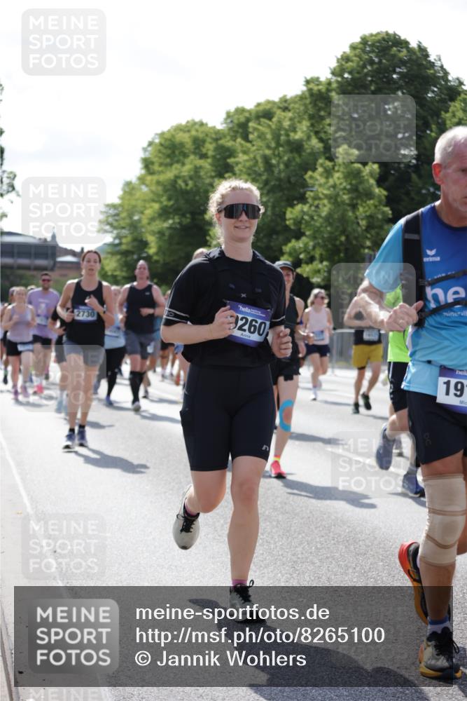 29.06.2025 - hella hamburg halbmarathon Jannik Wohlers http://msf.ph/oto/8265100 29.06.2025 09:59:52 Lombardsbrücke 1019, 1180, 1239, 1264, 1526, 2027, 2086, 2099, 2159, 2346, 2447, 2582, 2584, 2606, 2652, 2730, 3177, 3181, 3319, 3861, 3898, 4594, 4632, 4796, 4813, 4940, 5272, 5728, 6082, 6084, 6104, 6220, 6260, 6470, 6581, 6891, 6892, 7159, 7717, 7786, 7824, 8394, 8531, 10044, 10268, 10534, 10582, 10587, 10742, 10759, 10766, 10788, 10797, 11083, 11158, 11159, 11324, 11846, 11960, 11992, 12213, 12513, 12646, 12773, 12774, 13234, 13236, 13512, 13847, 13993, 14135 meine-sportfotos.de