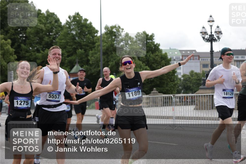 29.06.2025 - hella hamburg halbmarathon Jannik Wohlers http://msf.ph/oto/8265119 29.06.2025 10:33:21 Lombardsbrücke 1189, 1275, 1896, 2342, 2776, 3170, 3264, 3560, 4361, 4433, 4449, 4696, 4942, 5075, 5096, 5141, 5557, 5566, 5569, 5691, 5821, 5822, 5887, 6109, 6515, 6516, 6854, 6956, 6999, 7027, 7565, 7653, 8021, 8157, 8202, 8282, 8375, 8377, 8383, 8401, 9094, 9234, 9438, 9799, 9875, 9995, 10007, 10071, 10561, 11111, 11237, 11338, 11453, 11546, 11676, 11811, 11827, 11928, 12237, 12238, 12562, 12652, 12835, 12855, 13375, 13535, 13601, 13741, 13853, 14032, 14098, 14451, 15044 meine-sportfotos.de