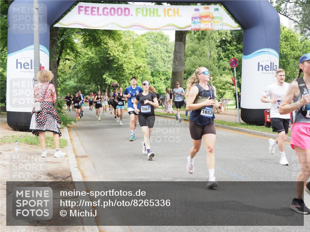 29.06.2025 - hella hamburg halbmarathon MichiJ http://msf.ph/oto/8265336 29.06.2025 10:54:26 Zwischen KM18-KM19 3488, 6196, 9967, 14203, 16539, 16723 meine-sportfotos.de