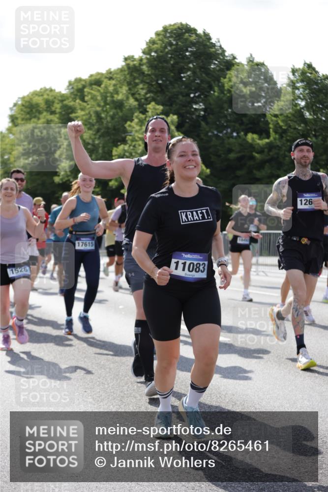 29.06.2025 - hella hamburg halbmarathon Jannik Wohlers http://msf.ph/oto/8265461 29.06.2025 09:59:55 Lombardsbrücke 1019, 1180, 1239, 1526, 1544, 1681, 2027, 2086, 2159, 2346, 2426, 2447, 2606, 2652, 2730, 3042, 3177, 3181, 3319, 3400, 3861, 3898, 4419, 4594, 4632, 4813, 4940, 5272, 5728, 6082, 6084, 6104, 6220, 6260, 6470, 6891, 7159, 8394, 8531, 8669, 9450, 9485, 9622, 10044, 10268, 10534, 10582, 10587, 10665, 10766, 10788, 10797, 11083, 11158, 11159, 11324, 11499, 11527, 11846, 11960, 11992, 12213, 12646, 12773, 12774, 12879, 13234, 13236, 13512, 14135 meine-sportfotos.de