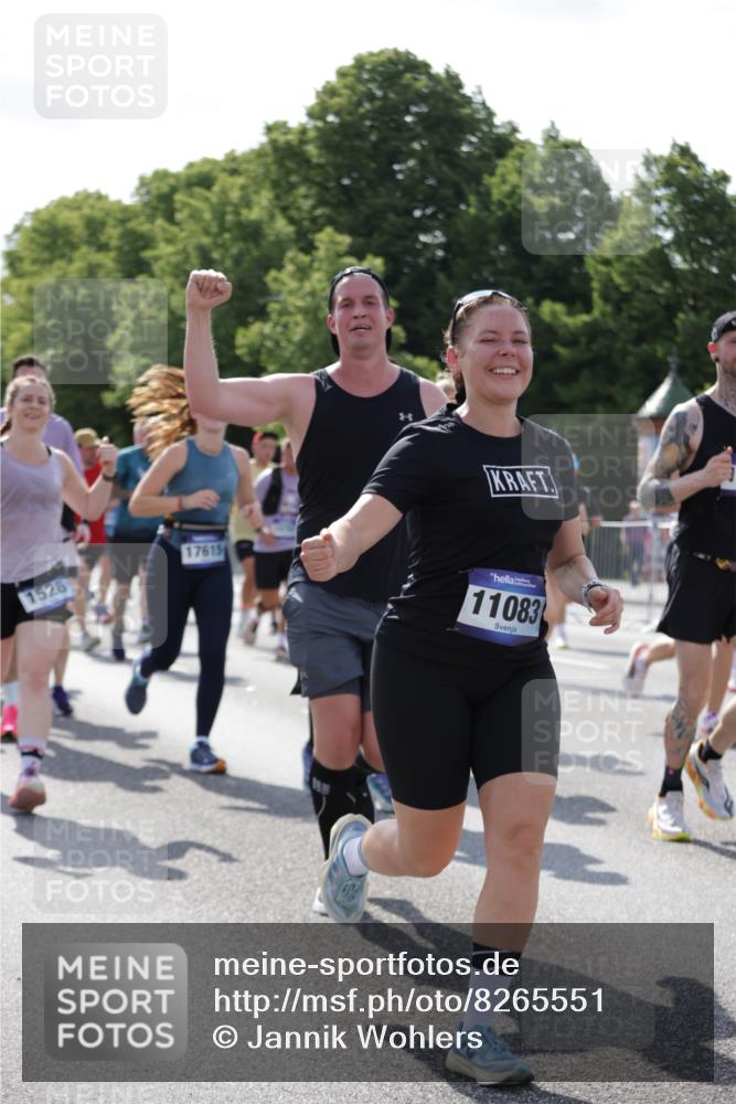 29.06.2025 - hella hamburg halbmarathon Jannik Wohlers http://msf.ph/oto/8265551 29.06.2025 09:59:56 Lombardsbrücke 1019, 1180, 1239, 1526, 1544, 1681, 2027, 2086, 2159, 2346, 2426, 2606, 2652, 2730, 3042, 3177, 3181, 3319, 3400, 3861, 3898, 4419, 4594, 4813, 4940, 4945, 5272, 5643, 5728, 6082, 6084, 6104, 6220, 6260, 6470, 6891, 7159, 8394, 8531, 8669, 9450, 9485, 9622, 10044, 10268, 10534, 10582, 10587, 10665, 10766, 10797, 11083, 11159, 11324, 11499, 11527, 11846, 11960, 11992, 12213, 12646, 12773, 12774, 12879, 13234, 13236, 13459, 13512, 14135 meine-sportfotos.de