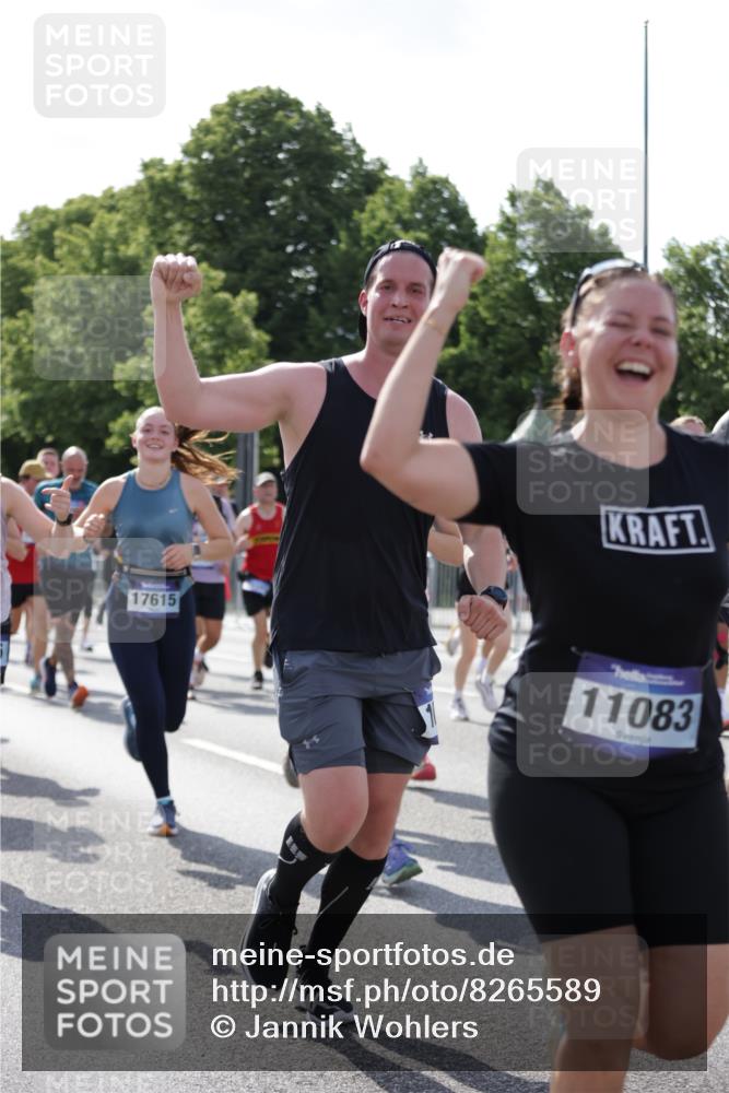 29.06.2025 - hella hamburg halbmarathon Jannik Wohlers http://msf.ph/oto/8265589 29.06.2025 09:59:56 Lombardsbrücke 1019, 1180, 1239, 1526, 1544, 1681, 2027, 2086, 2159, 2346, 2426, 2606, 2652, 2730, 3042, 3177, 3181, 3319, 3400, 3861, 3898, 4419, 4594, 4813, 4940, 4945, 5272, 5643, 5728, 6082, 6084, 6104, 6220, 6260, 6470, 6891, 7159, 8394, 8531, 8669, 9450, 9485, 9622, 10044, 10268, 10534, 10582, 10587, 10665, 10766, 10797, 11083, 11159, 11324, 11499, 11527, 11846, 11960, 11992, 12213, 12646, 12773, 12774, 12879, 13234, 13236, 13459, 13512, 14135 meine-sportfotos.de