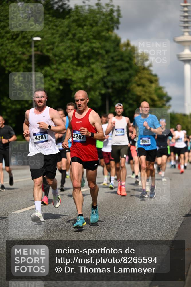 29.06.2025 - hella hamburg halbmarathon Dr. Thomas Lammeyer http://msf.ph/oto/8265594 29.06.2025 09:52:18 Kennedybrücke 1042, 1571, 2262, 2399, 3480, 3547, 4062, 4359, 4381, 5003, 5307, 6047, 6993, 7310, 7482, 8002, 8121, 8571, 9640, 9643, 10190, 10451, 10738, 10877, 11106, 11423 meine-sportfotos.de