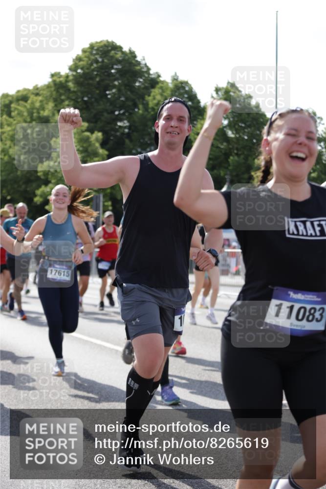 29.06.2025 - hella hamburg halbmarathon Jannik Wohlers http://msf.ph/oto/8265619 29.06.2025 09:59:56 Lombardsbrücke 1019, 1180, 1239, 1526, 1544, 1681, 2027, 2086, 2159, 2346, 2426, 2606, 2652, 2730, 3042, 3177, 3181, 3319, 3400, 3861, 3898, 4419, 4594, 4813, 4940, 4945, 5272, 5643, 5728, 6082, 6084, 6104, 6220, 6260, 6470, 6891, 7159, 8394, 8531, 8669, 9450, 9485, 9622, 10044, 10268, 10534, 10582, 10587, 10665, 10766, 10797, 11083, 11159, 11324, 11499, 11527, 11846, 11960, 11992, 12213, 12646, 12773, 12774, 12879, 13234, 13236, 13459, 13512, 14135 meine-sportfotos.de