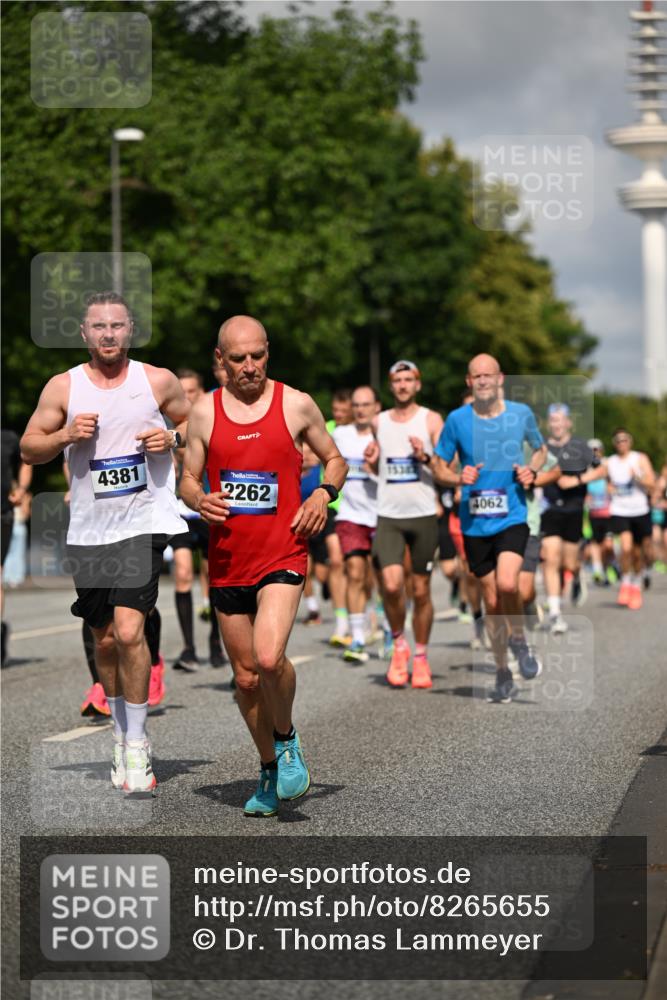 29.06.2025 - hella hamburg halbmarathon Dr. Thomas Lammeyer http://msf.ph/oto/8265655 29.06.2025 09:52:18 Kennedybrücke 1042, 1571, 2262, 2399, 3480, 3547, 4062, 4359, 4381, 5003, 5307, 6047, 6993, 7310, 7482, 8002, 8121, 8571, 9640, 9643, 10190, 10451, 10738, 10877, 11106, 11423 meine-sportfotos.de
