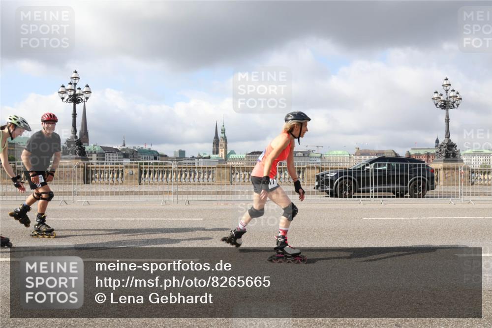 29.06.2025 - hella hamburg halbmarathon Lena Gebhardt http://msf.ph/oto/8265665 29.06.2025 09:04:34 Lombardsbrücke  meine-sportfotos.de